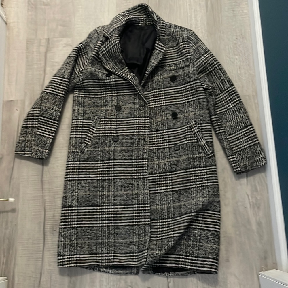 Womens coat- brand new